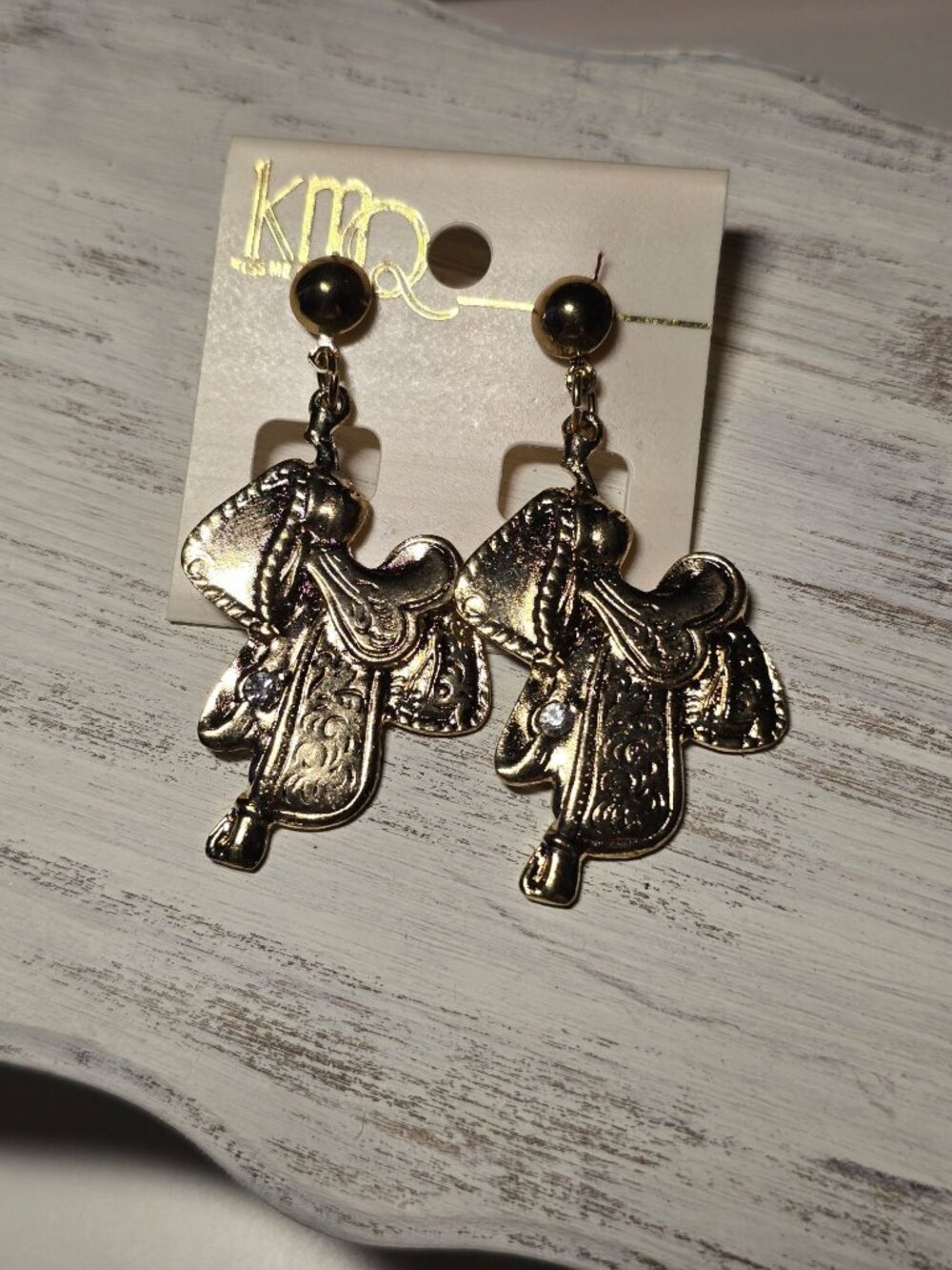 Vintage 1980s KMQ Saddle Gold Tone Post Earring, NEW! - Picture 2 of 6